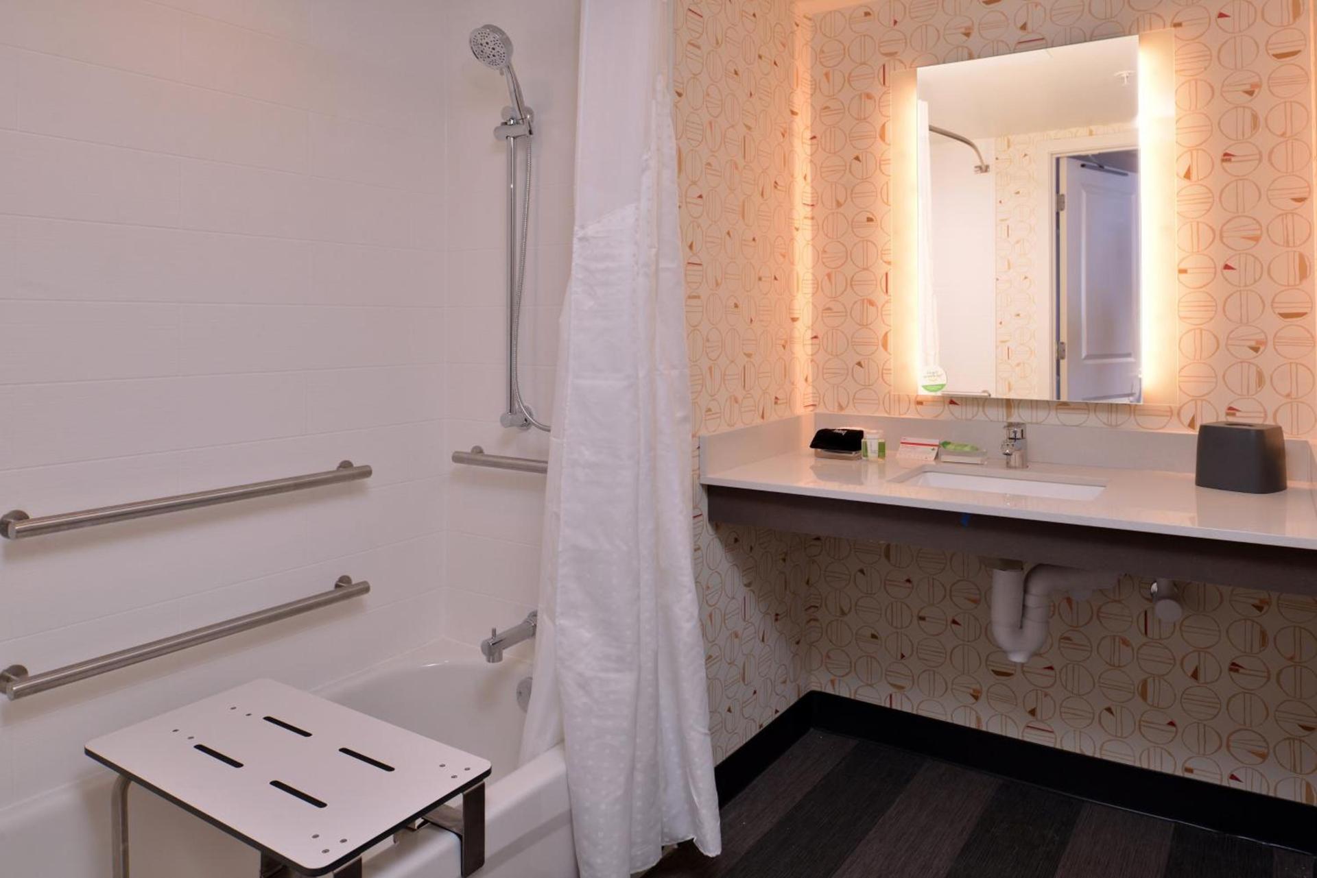 Holiday Inn & Suites Orlando - I-Drive - Theme Parks by IHG photo 45