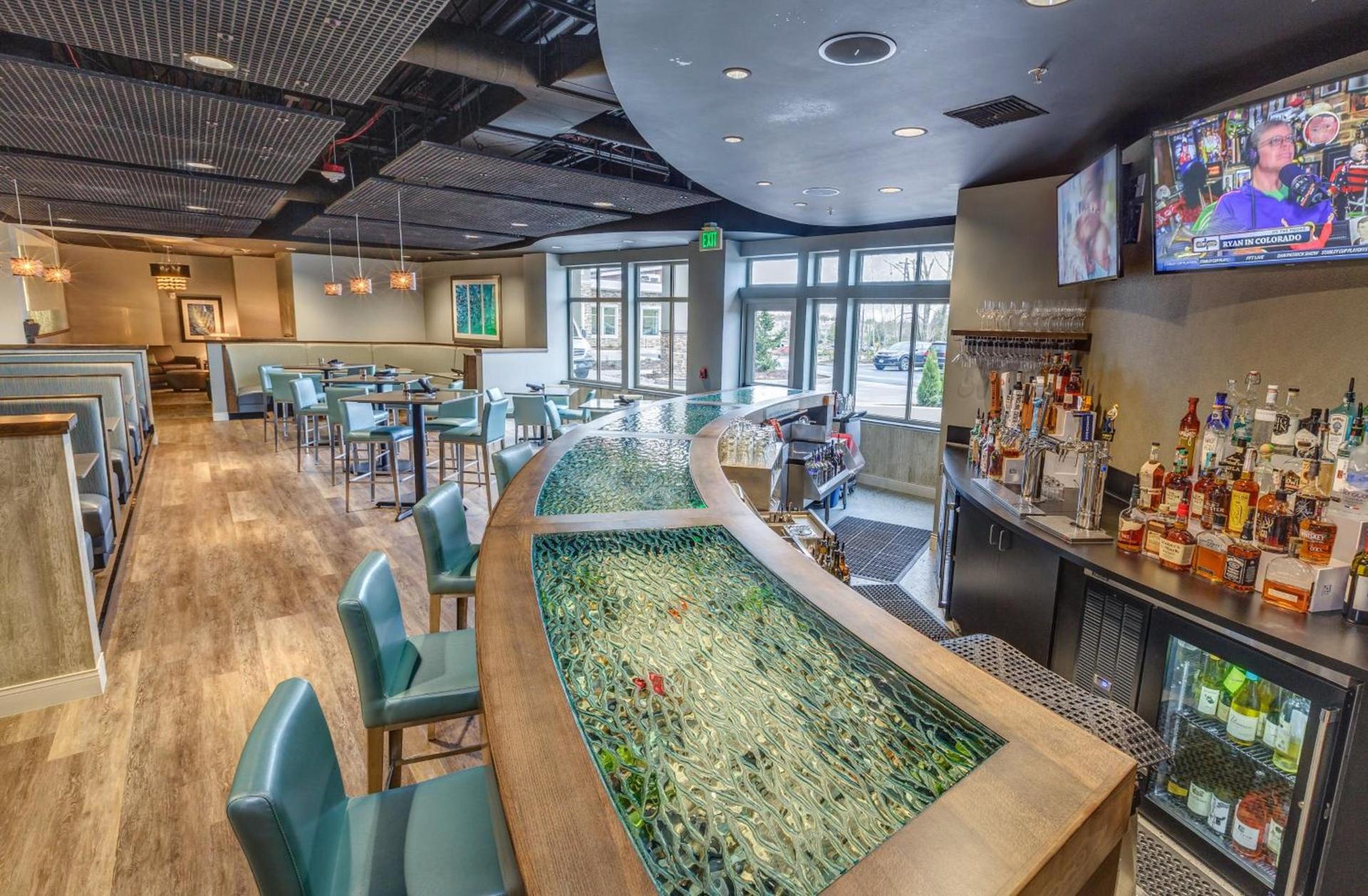 Holiday Inn & Suites Bellingham by IHG photo 82