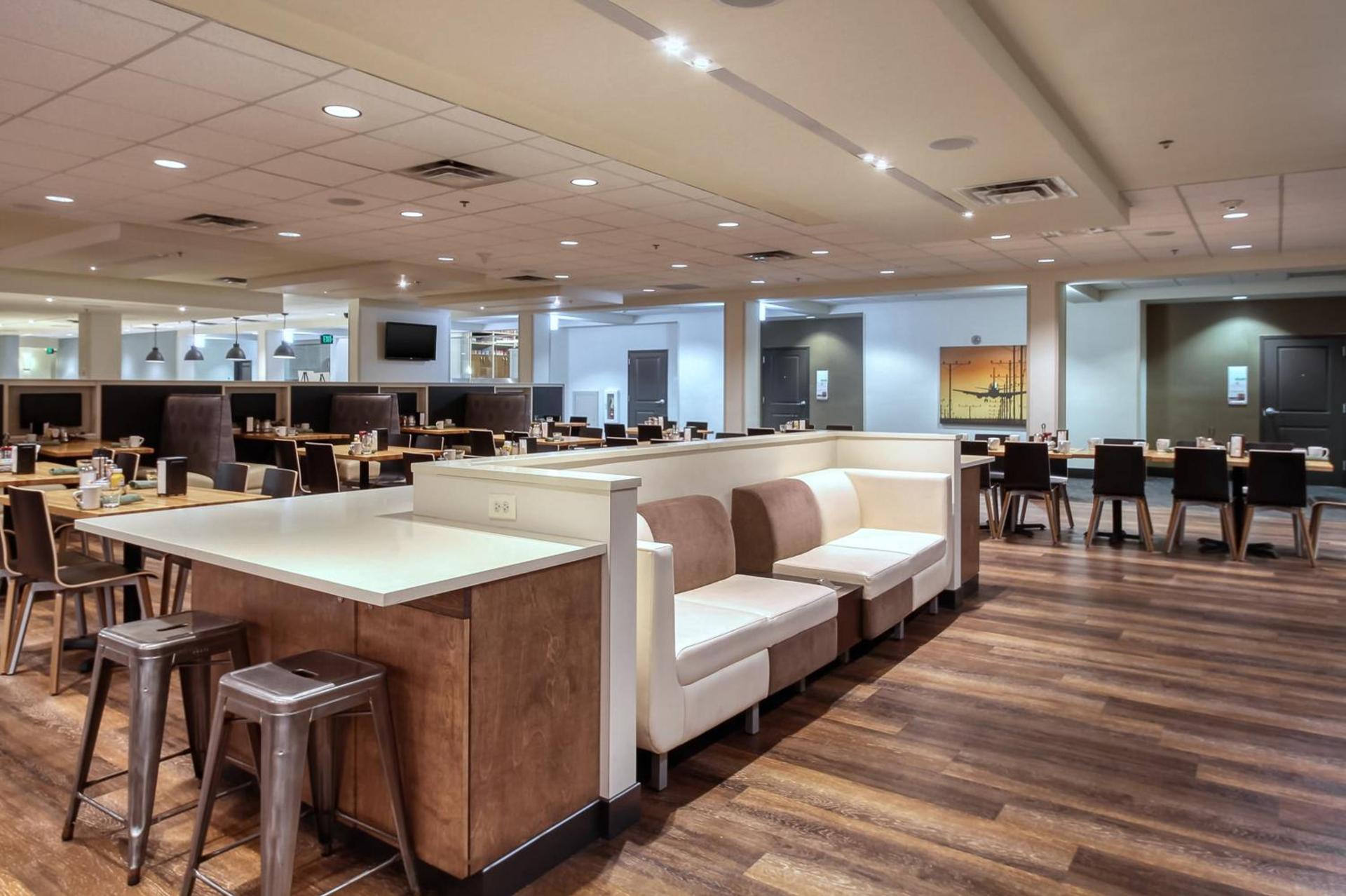 Holiday Inn & Suites Atlanta Airport North by IHG photo 27