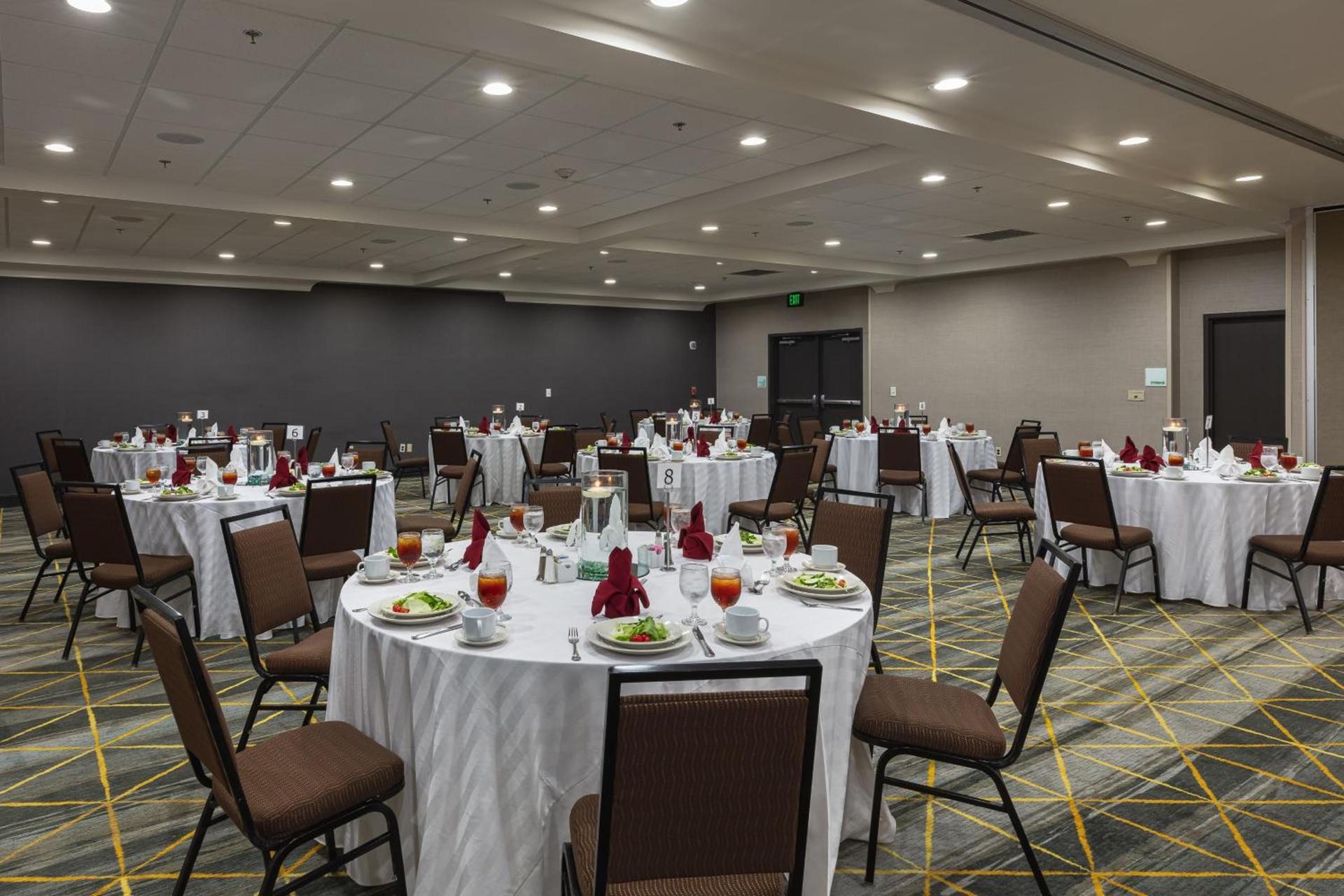 Holiday Inn & Suites Atlanta Airport North by IHG photo 28