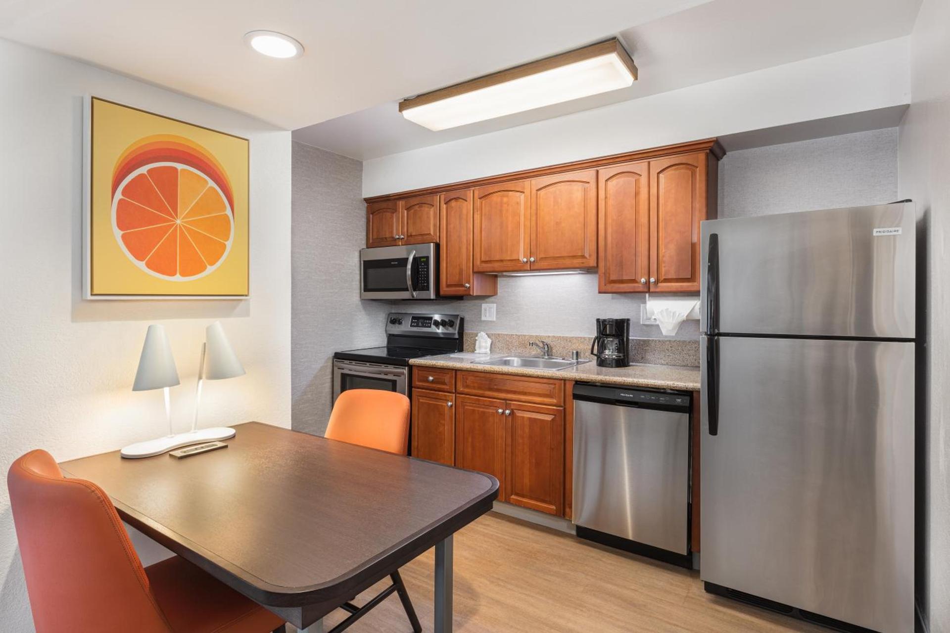 Clementine Hotel & Suites Anaheim photo 28