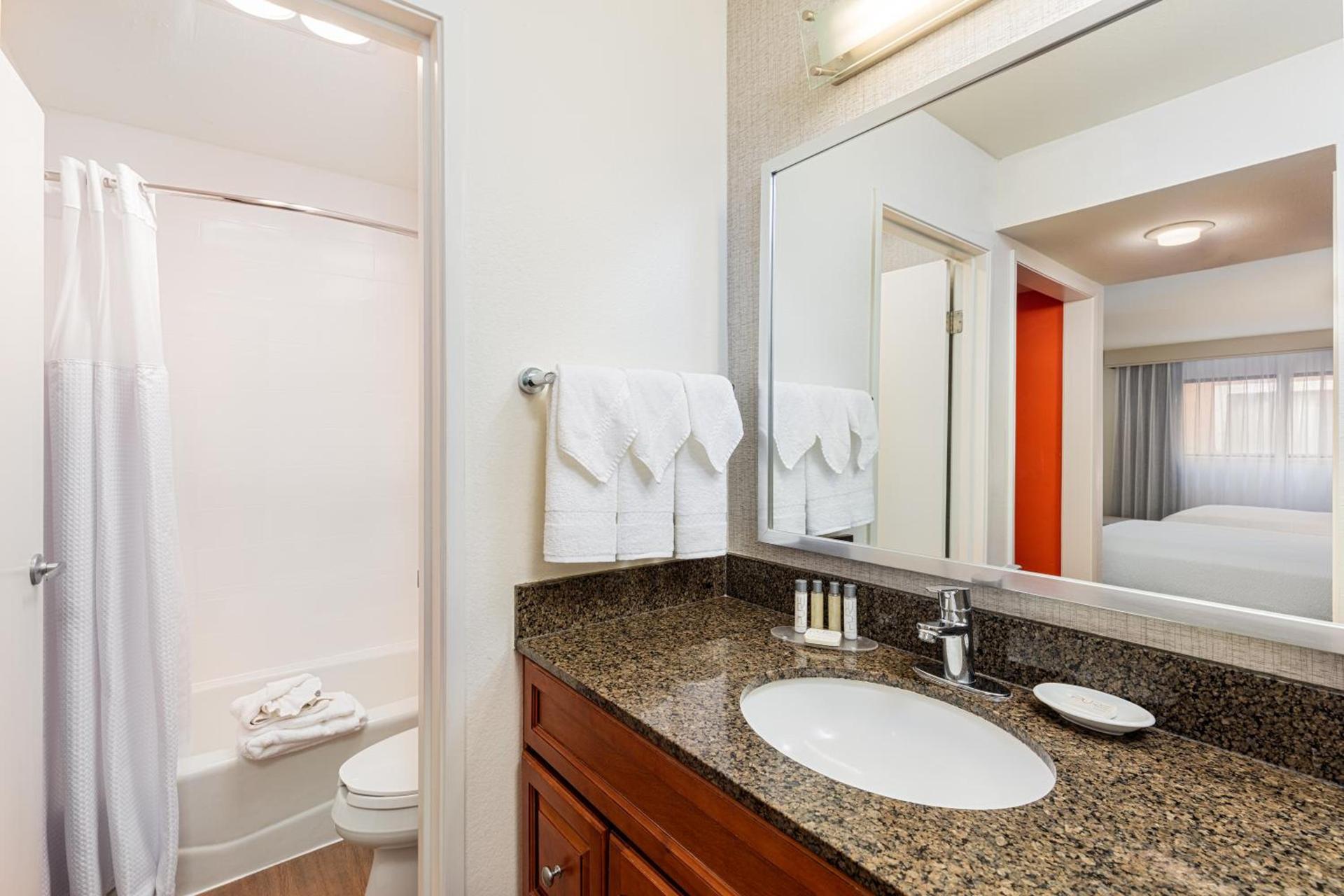 Clementine Hotel & Suites Anaheim photo 30