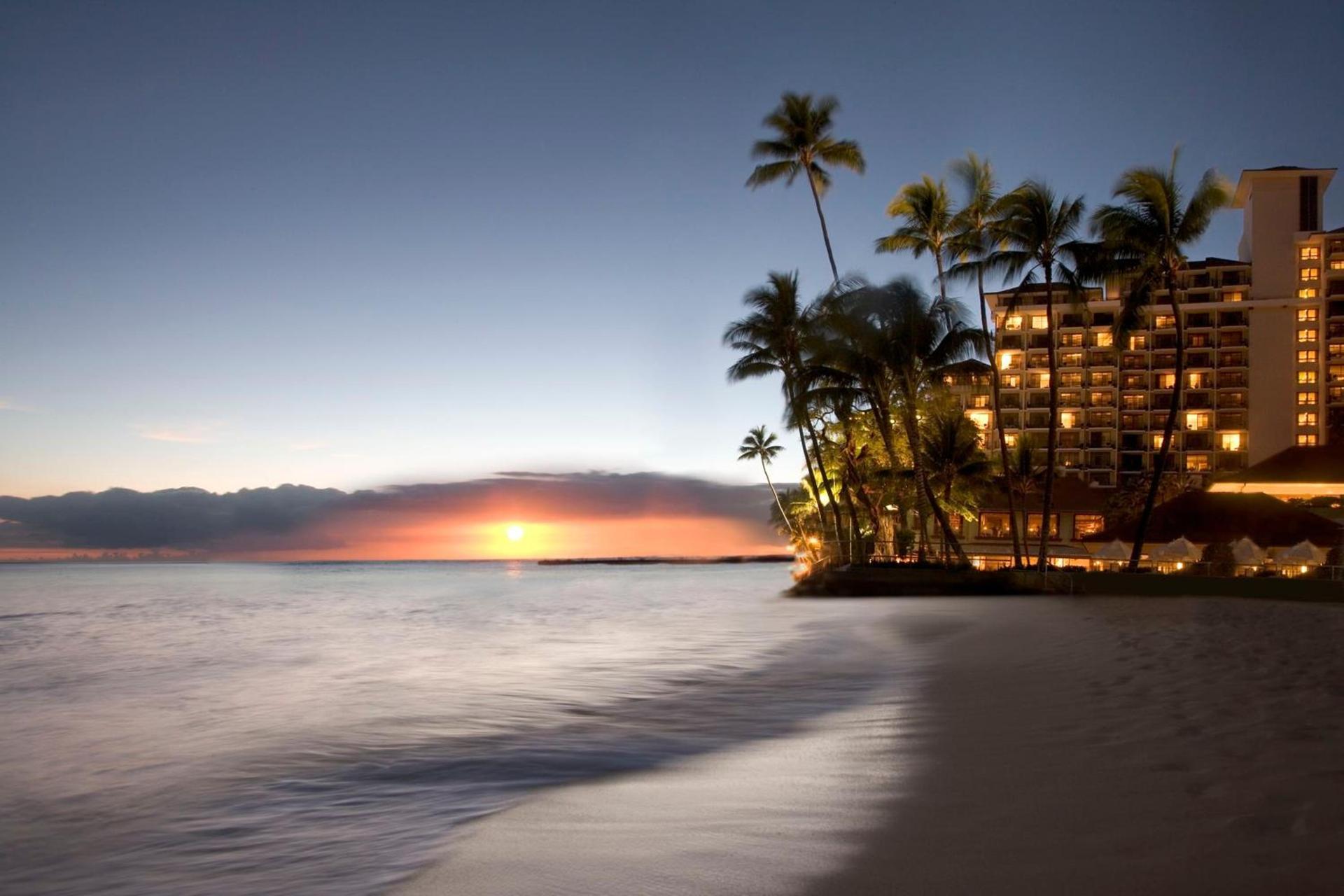 Halekulani - NO RESORT FEE photo 26