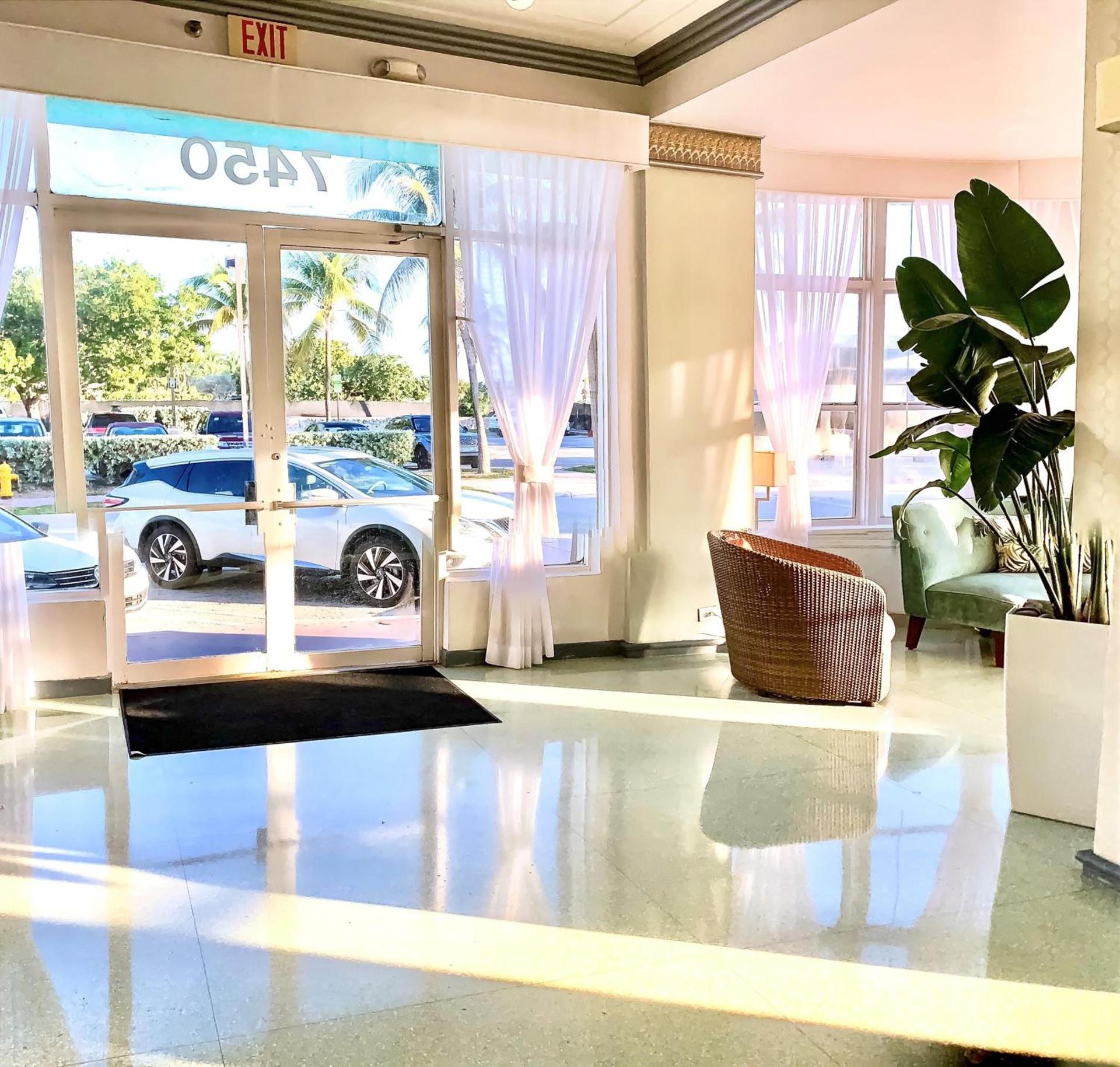 Broadmore Miami Beach photo 16