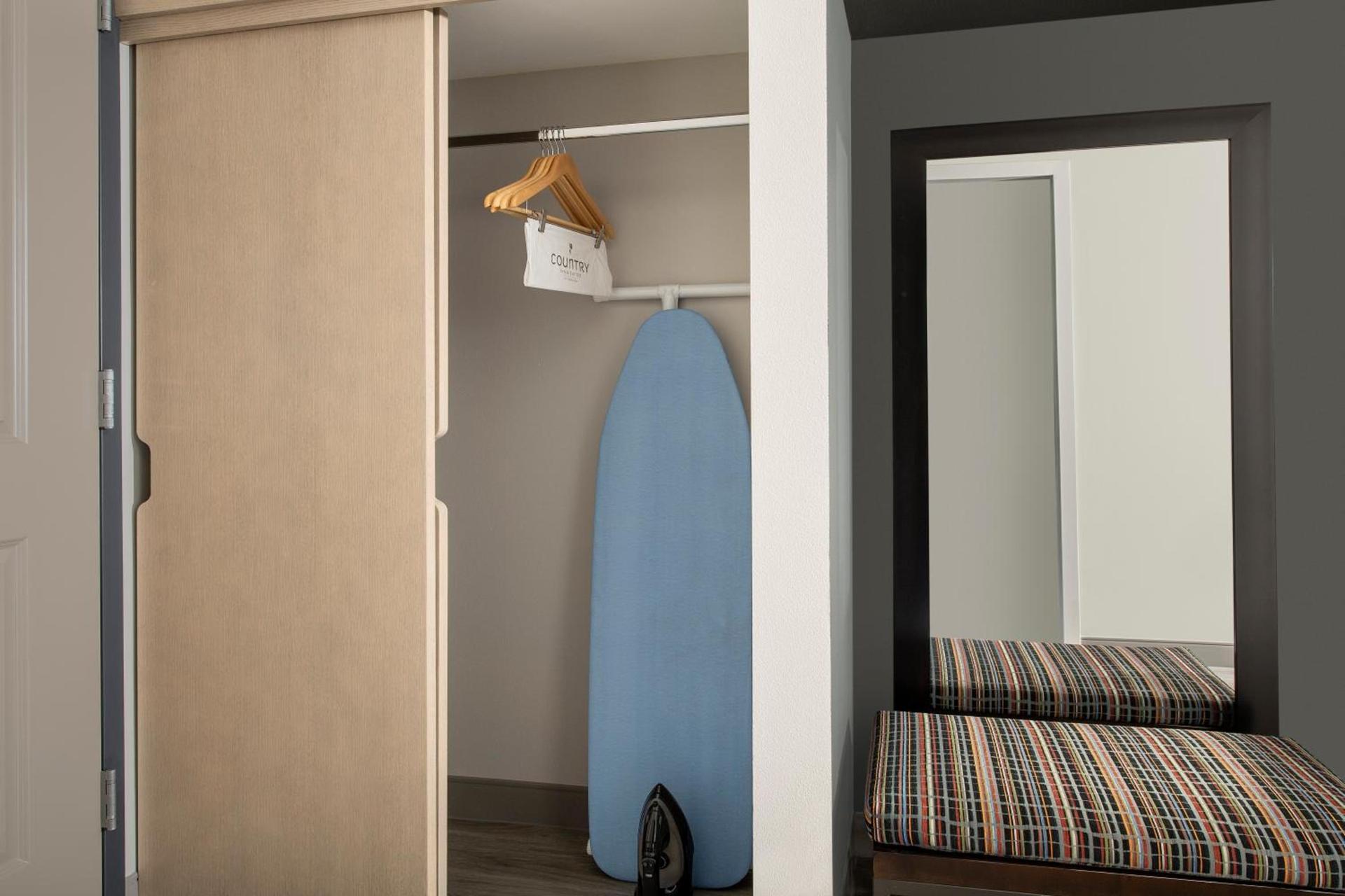 Country Inn & Suites by Radisson, Seattle-Tacoma International Airport, WA photo 62