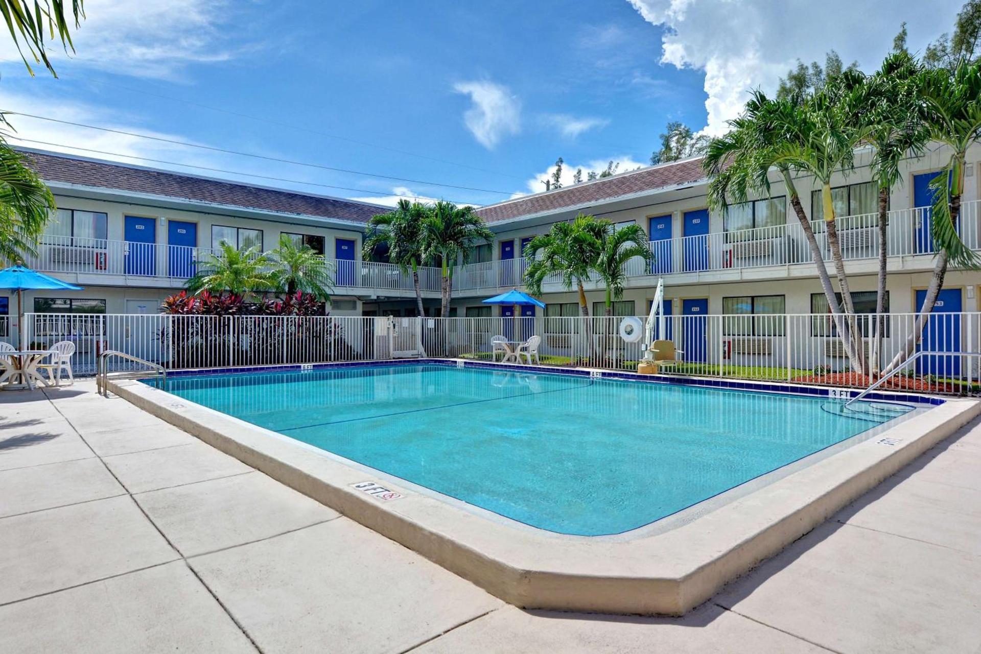 Motel 6 Dania Beach photo 47