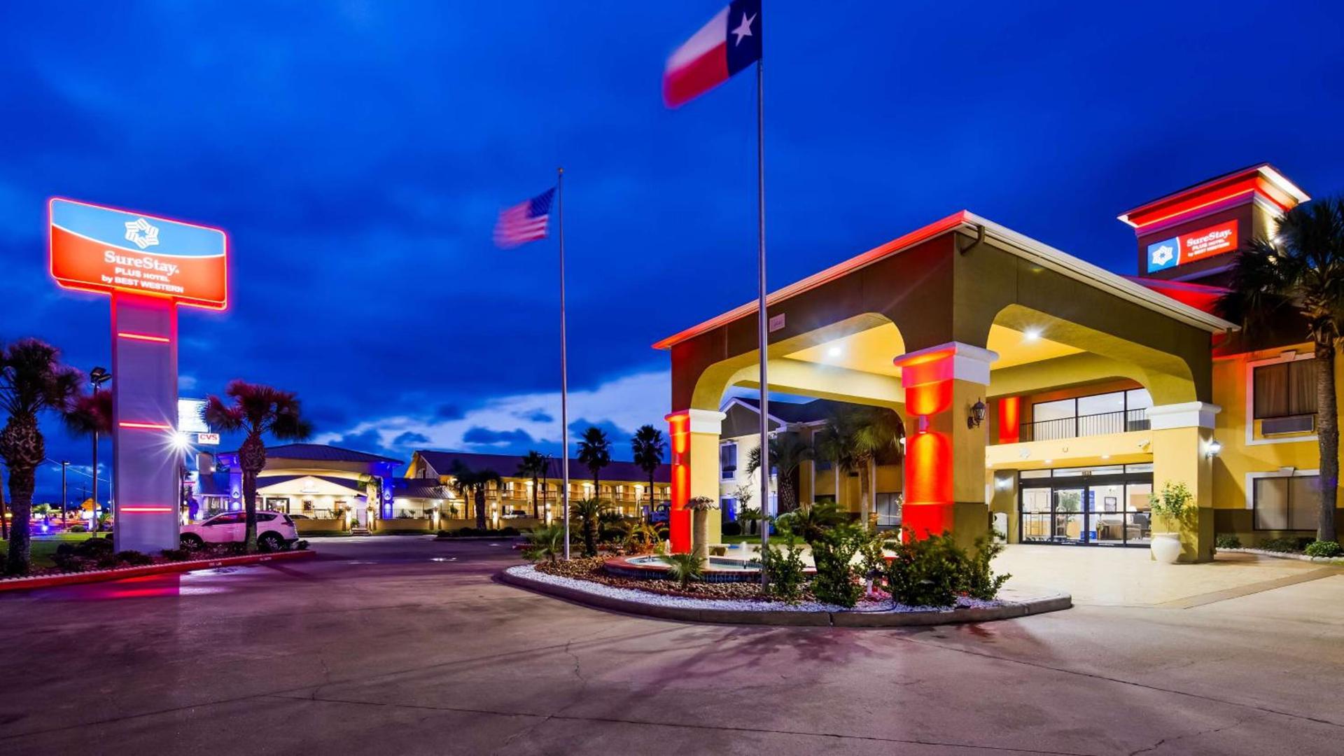 SureStay Plus Hotel by Best Western Alvin photo 20