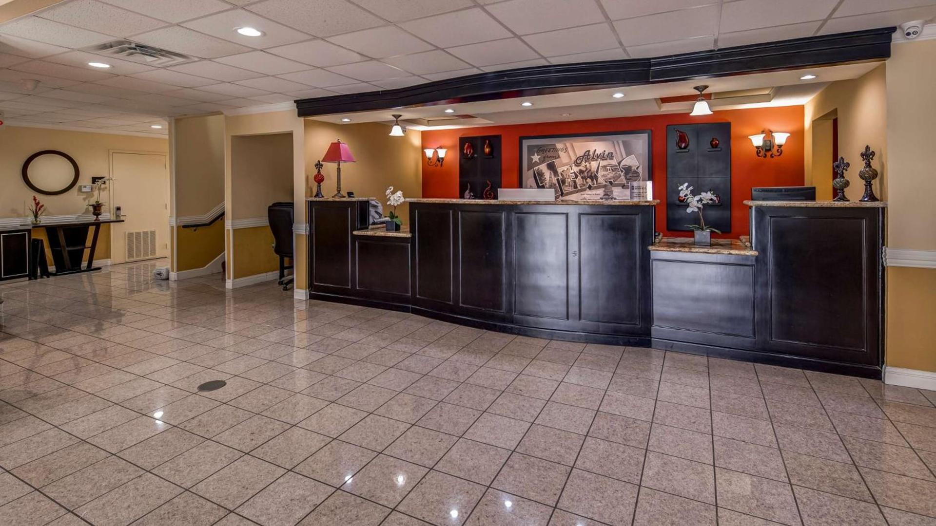 SureStay Plus Hotel by Best Western Alvin photo 6