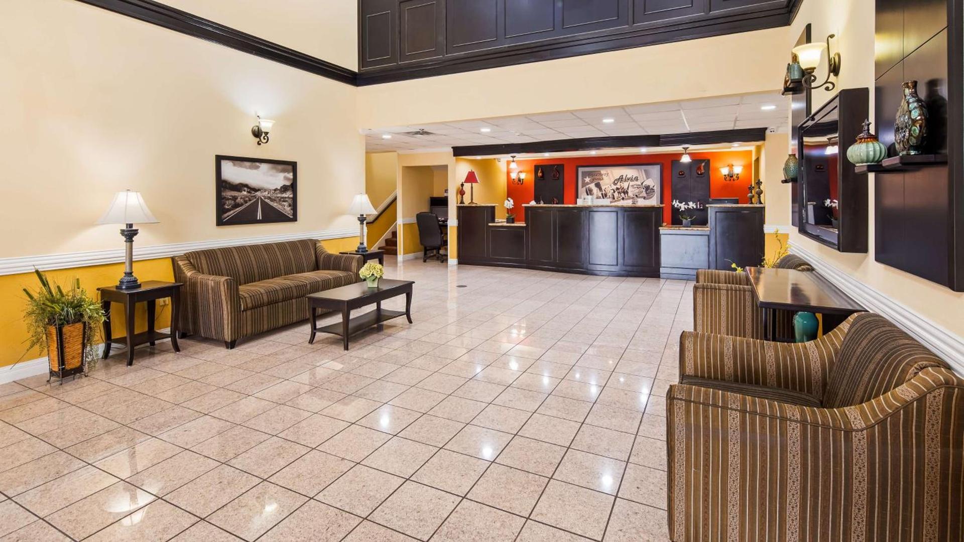 SureStay Plus Hotel by Best Western Alvin photo 5