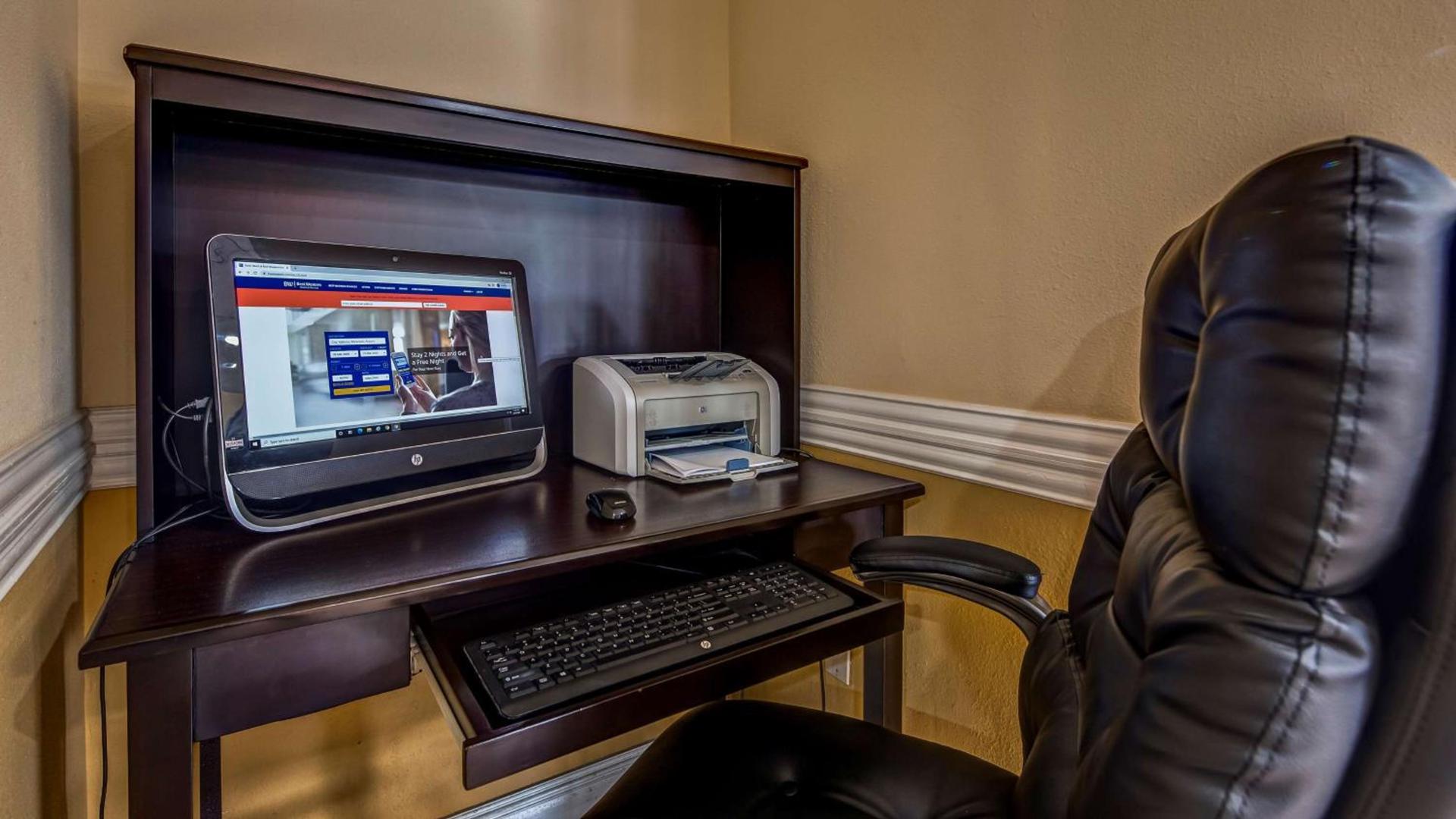 SureStay Plus Hotel by Best Western Alvin photo 22