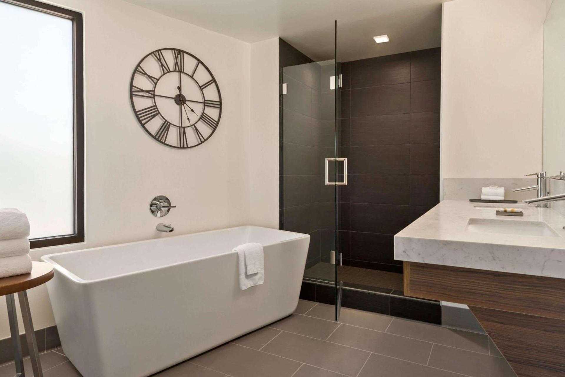 La Quinta by Wyndham San Luis Obispo photo 48