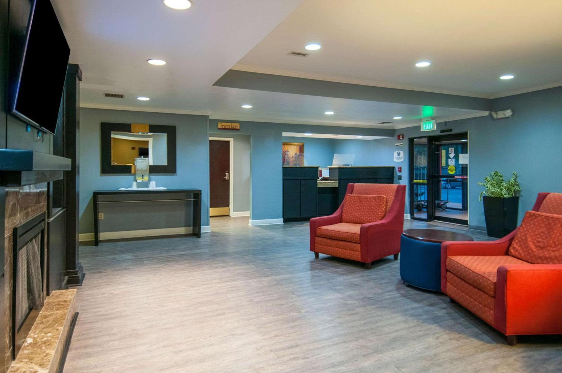 Quality Inn & Suites photo 6
