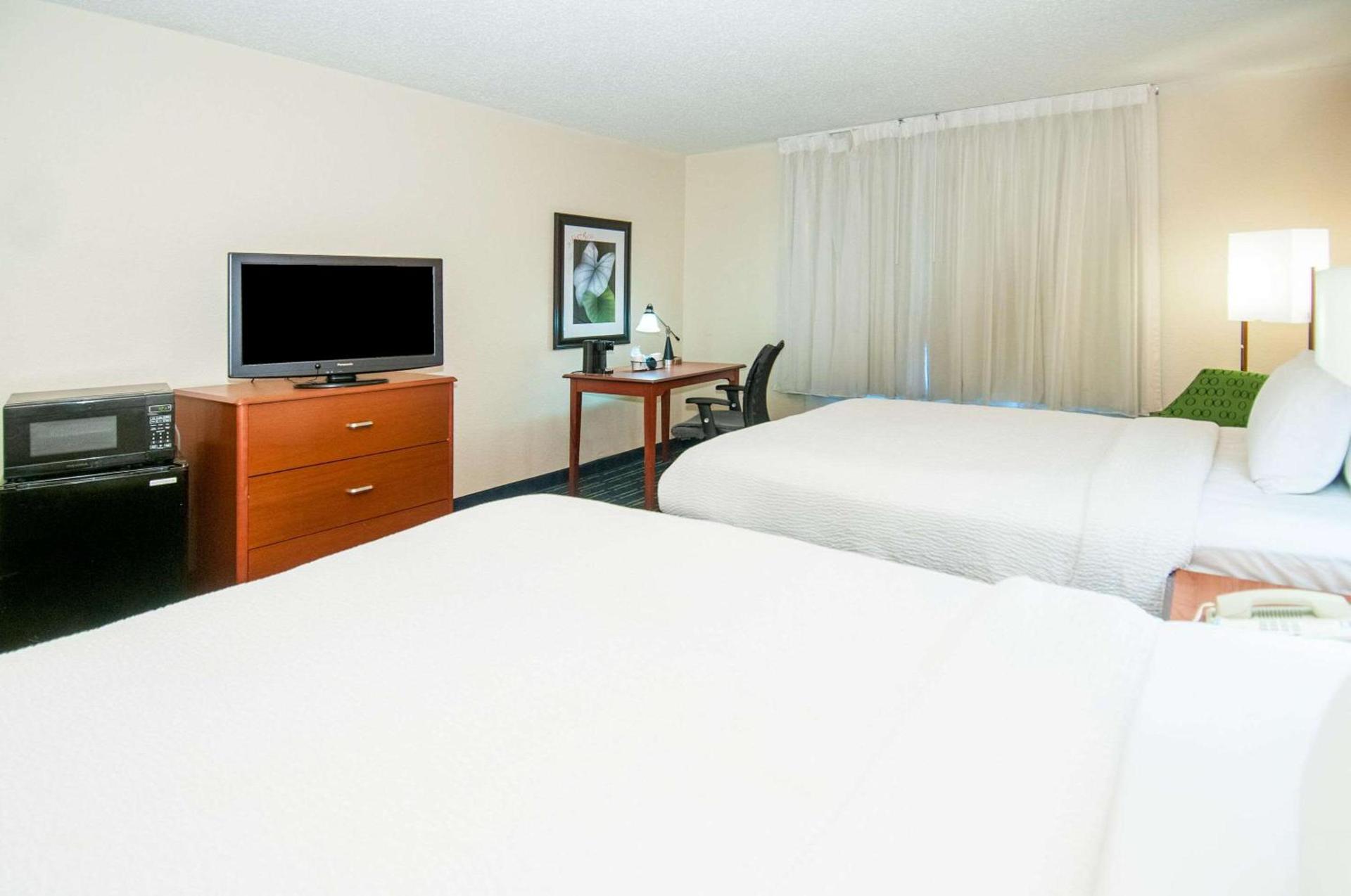 Quality Inn & Suites photo 18