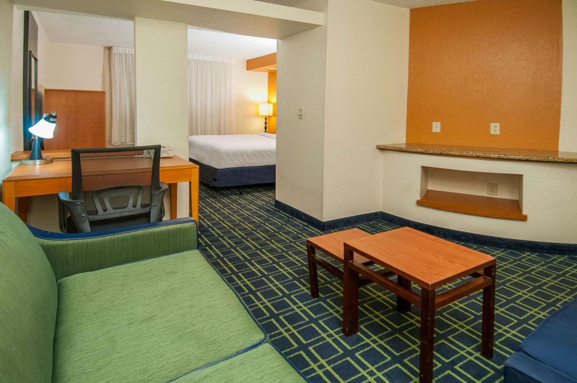 Quality Inn & Suites photo 21