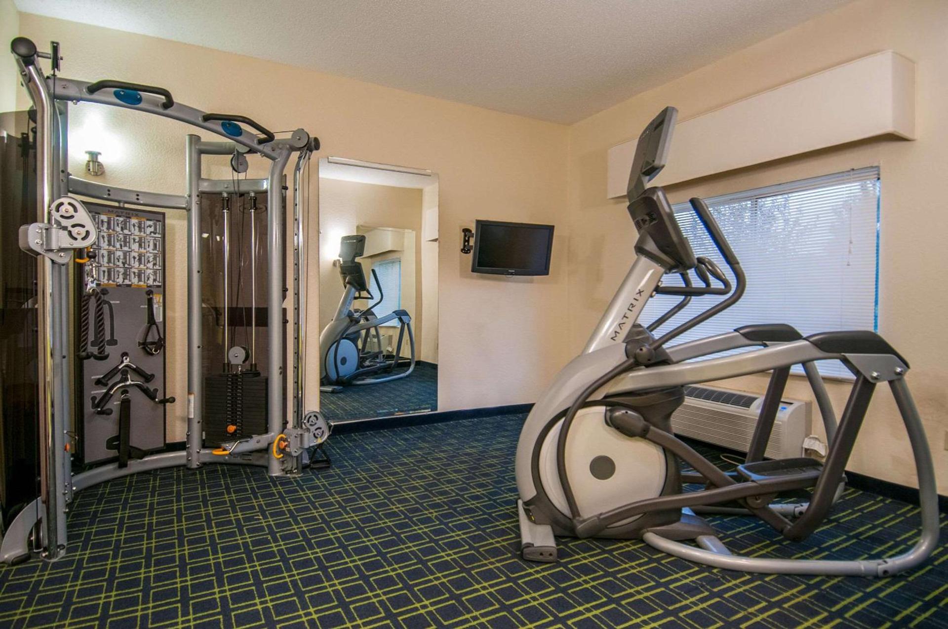 Quality Inn & Suites photo 24