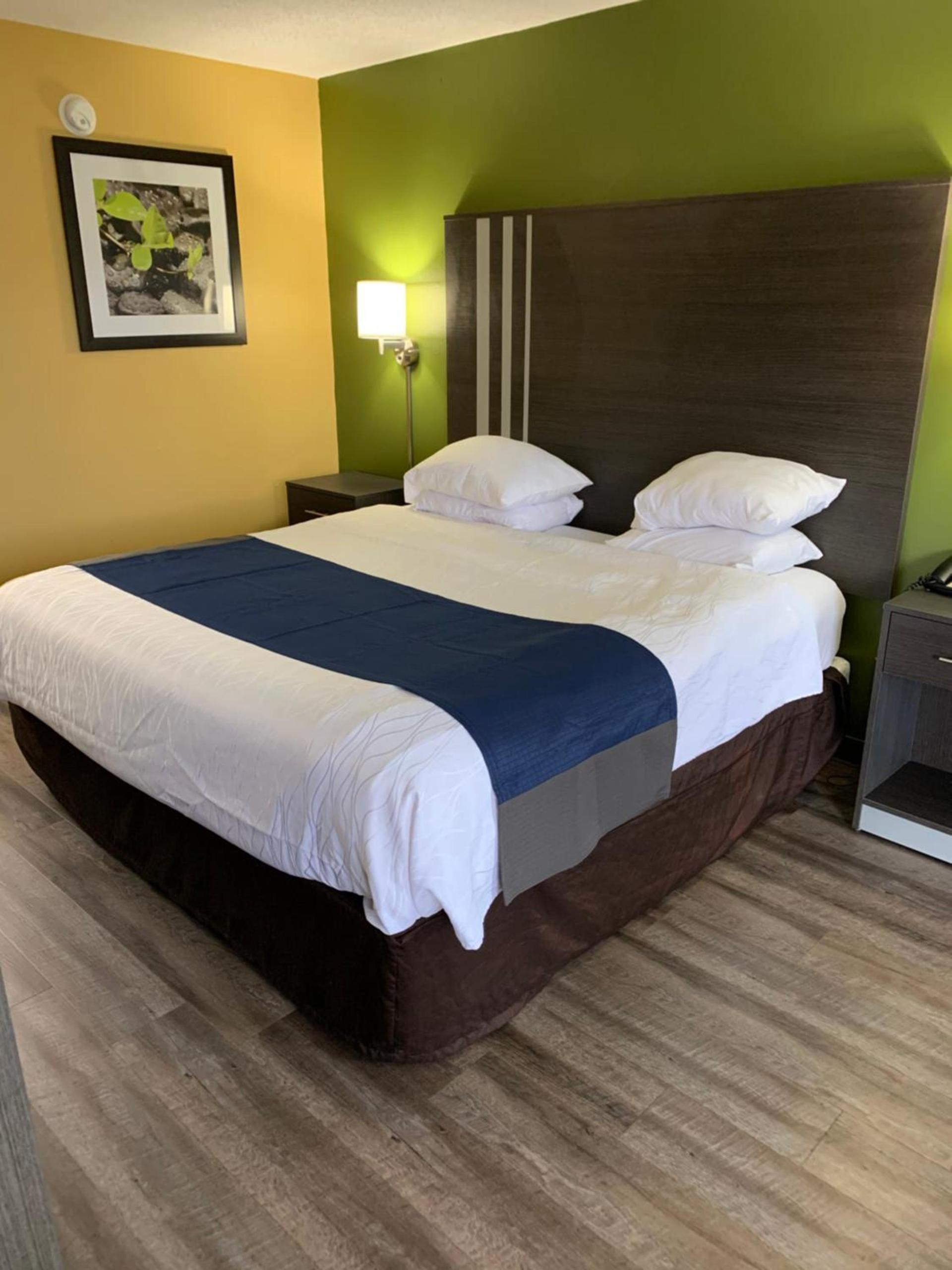 Baymont by Wyndham Selma photo 15