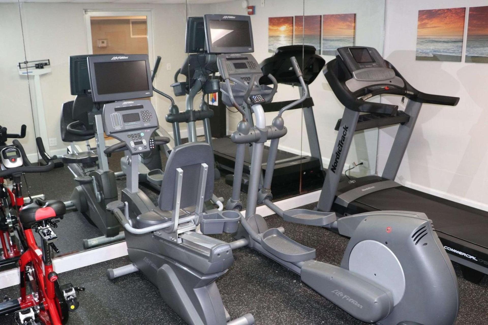 Quality Inn Miami Airport - Doral photo 13