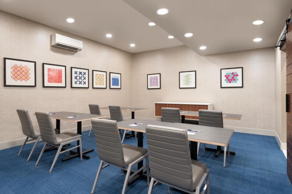 Holiday Inn Express - Jamaica - JFK AirTrain - NYC by IHG photo 16