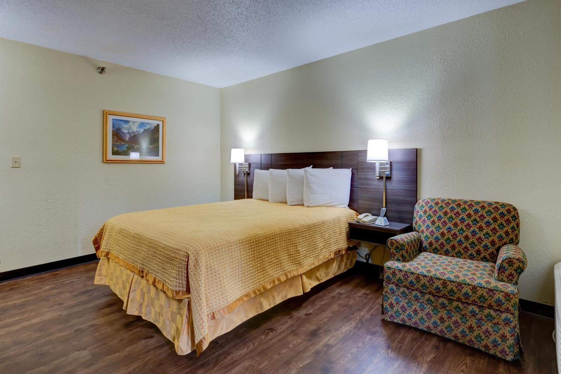 Continental Inn - Charlotte photo 4