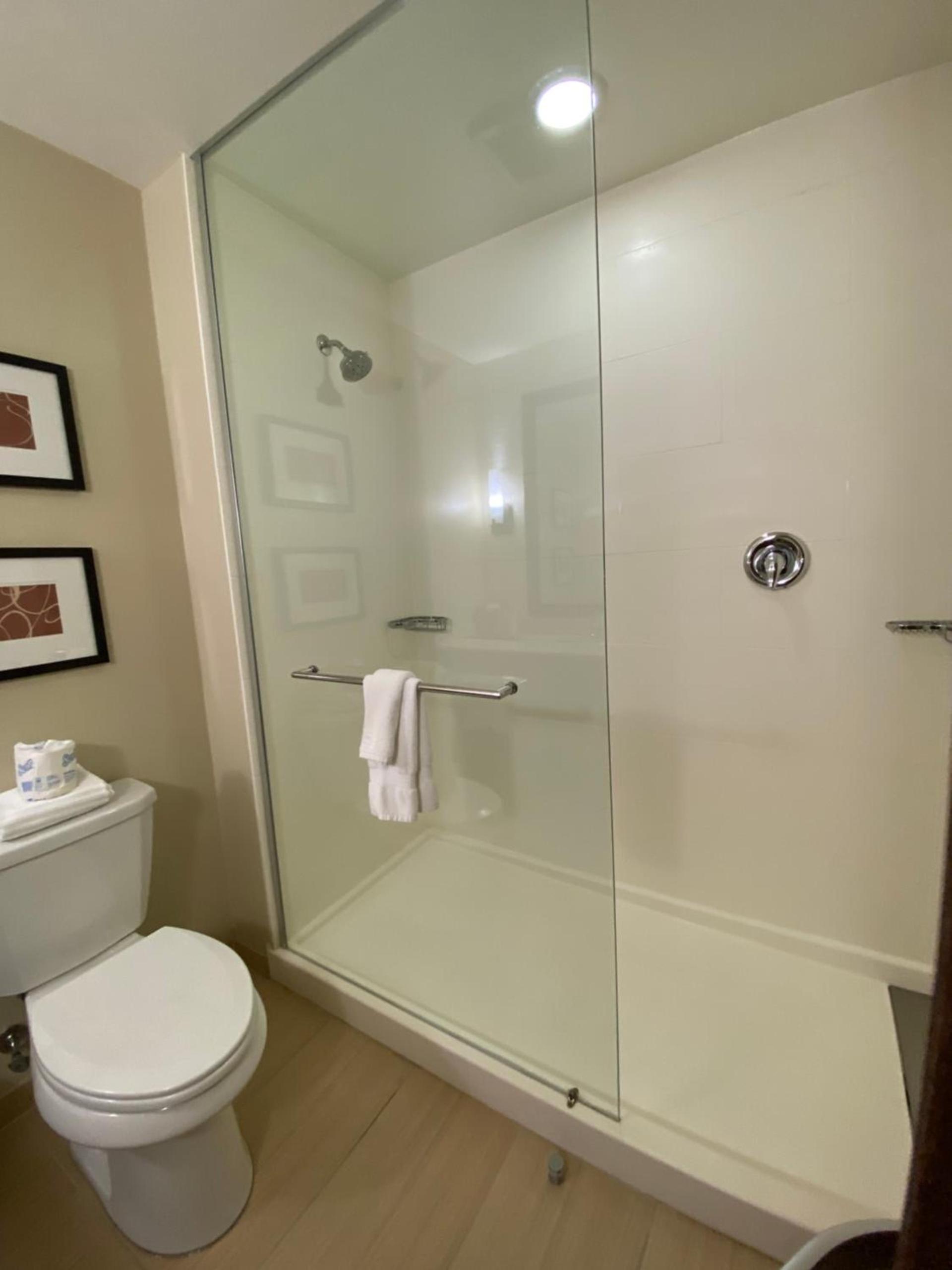 Comfort Suites Manheim - Lancaster photo 42