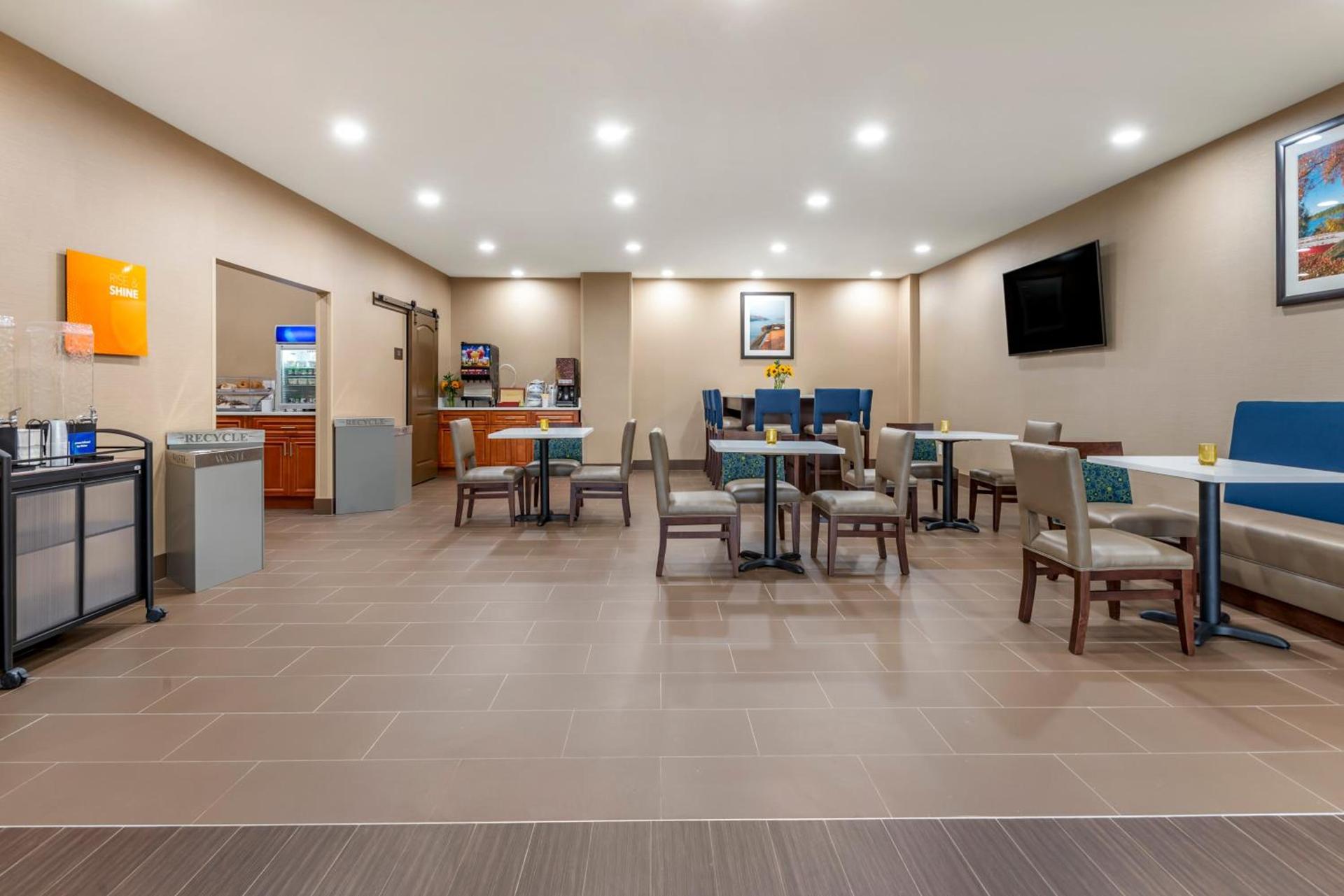 Comfort Inn Brewster photo 7