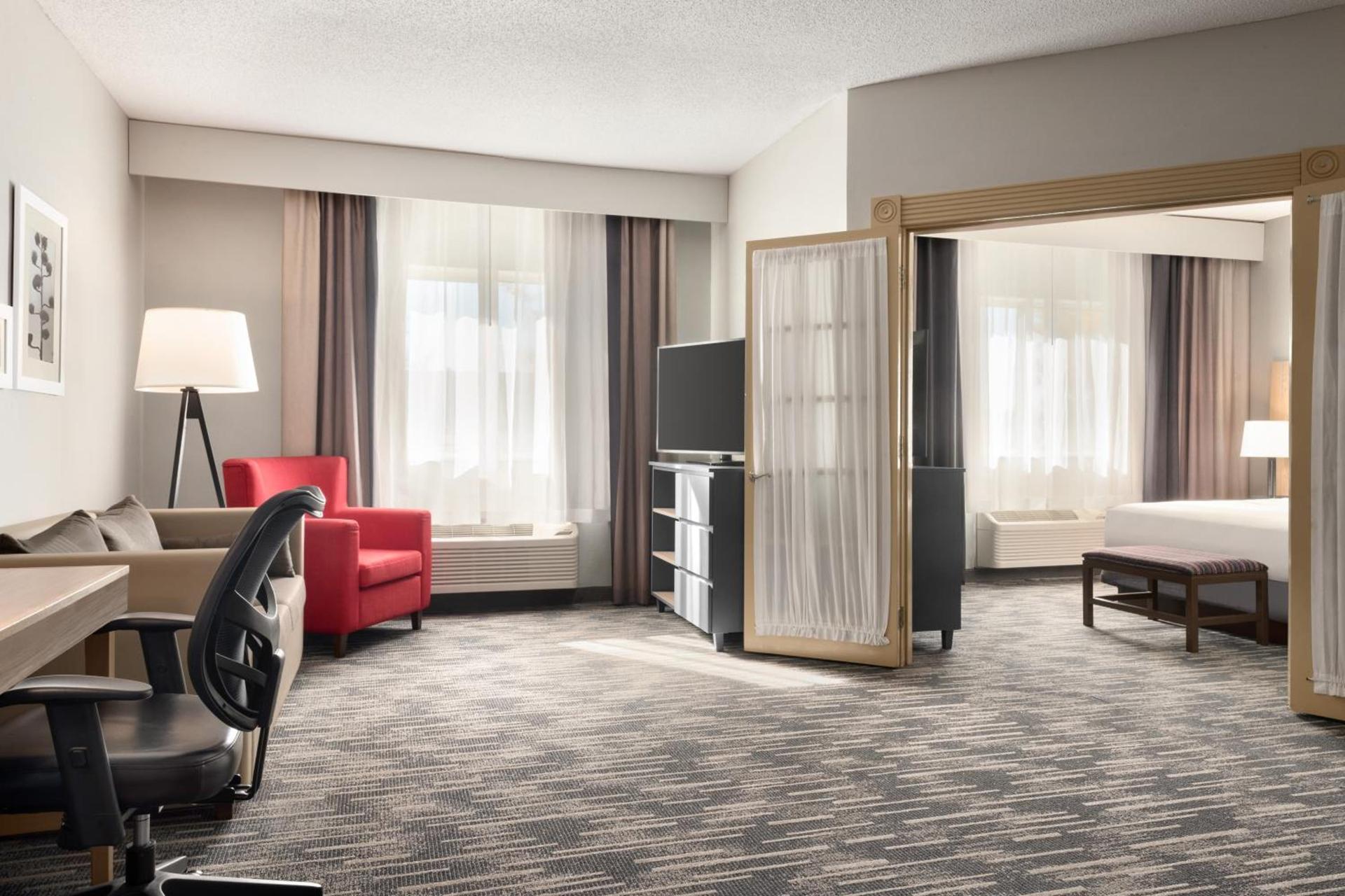 Country Inn & Suites by Radisson, Brookings photo 59