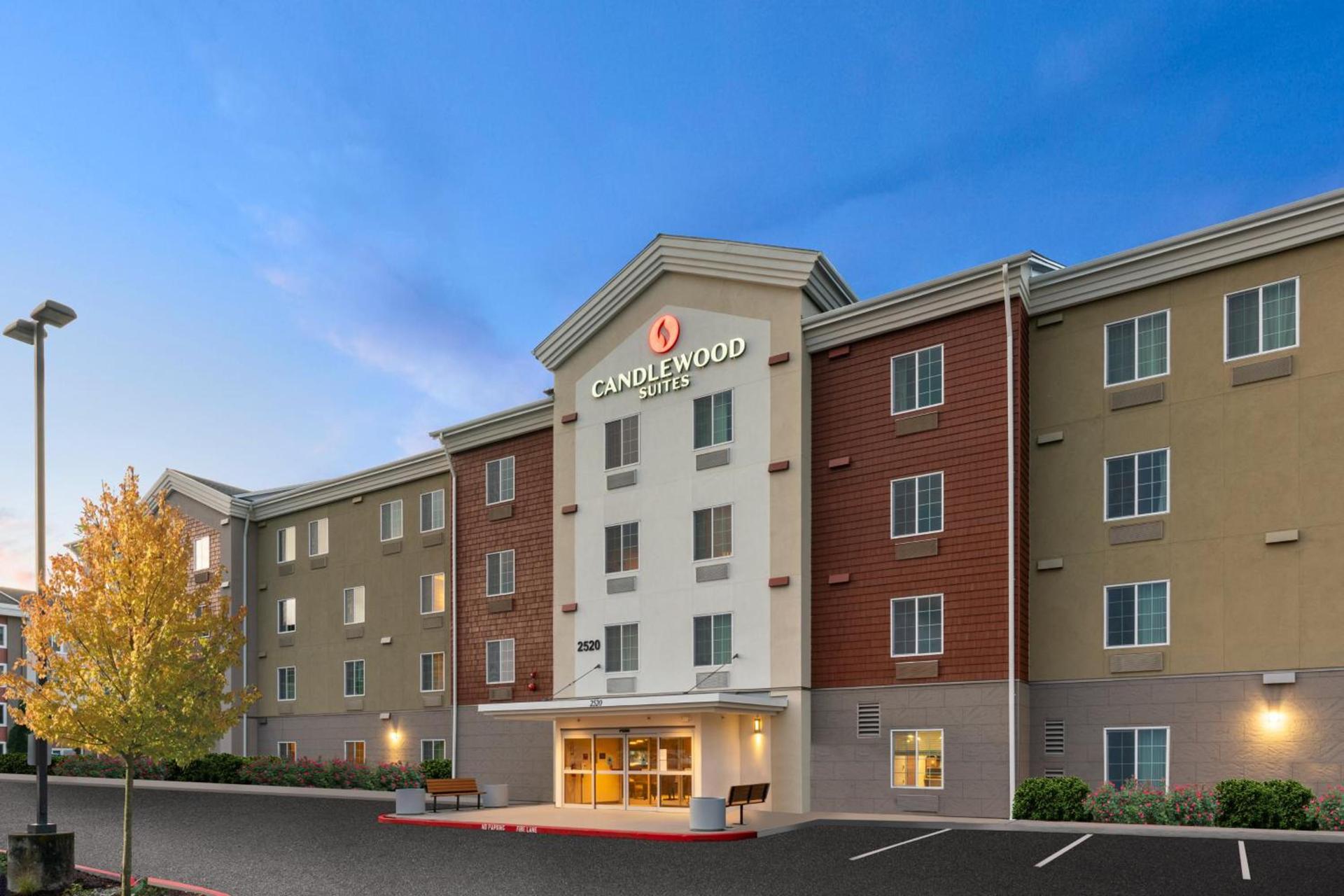 Candlewood Suites Sumner Puyallup Area by IHG photo 1