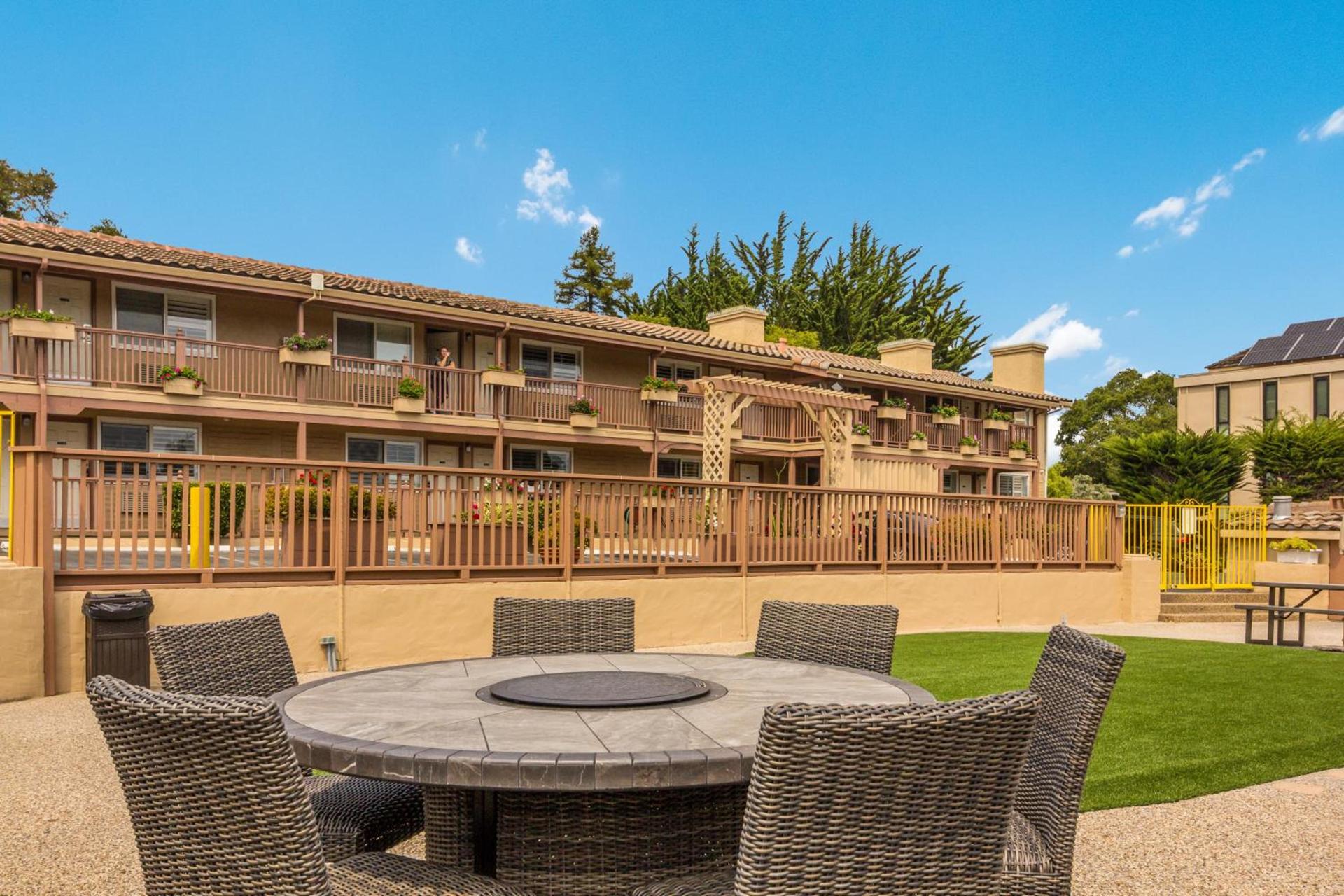 Carmel Hill Lodge photo 24