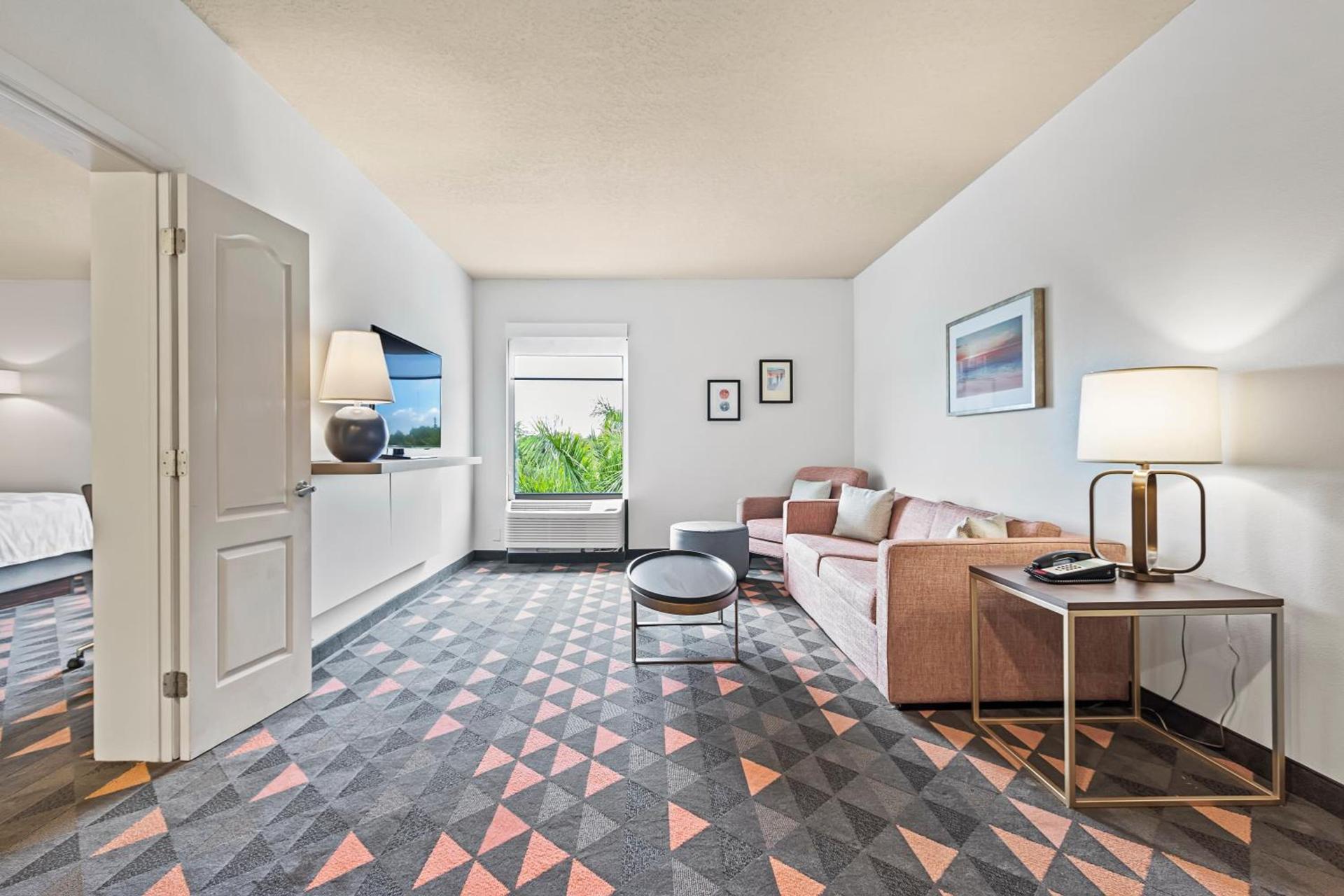 Holiday Inn - St. Petersburg West by IHG photo 9