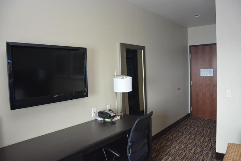 Roosevelt Inn & Suites photo 15