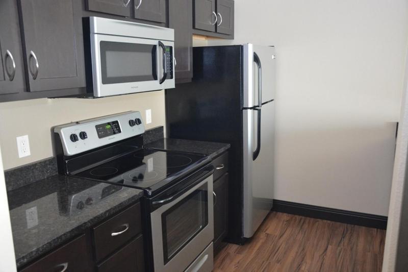 Roosevelt Inn & Suites photo 10
