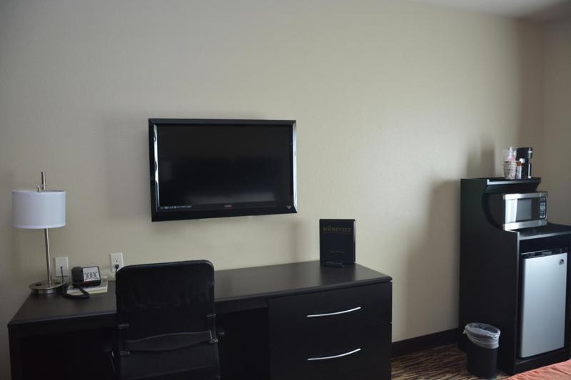 Roosevelt Inn & Suites photo 16