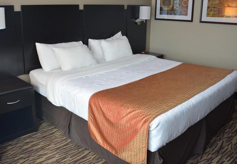 Roosevelt Inn & Suites photo 42