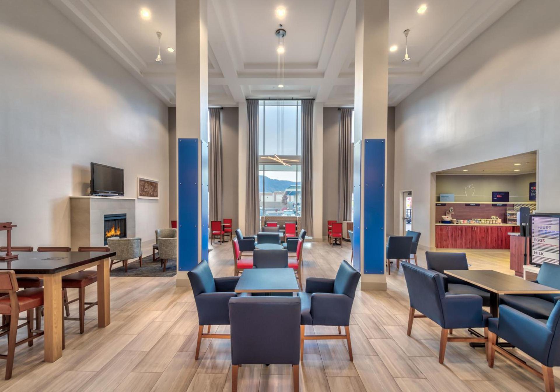 Holiday Inn Express Hotel & Suites Minden by IHG photo 12