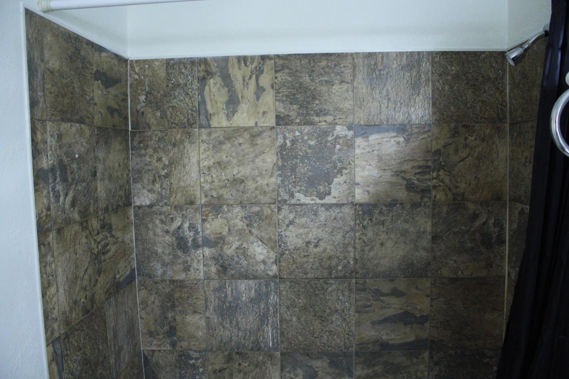 Nampa Downtown Inn photo 12