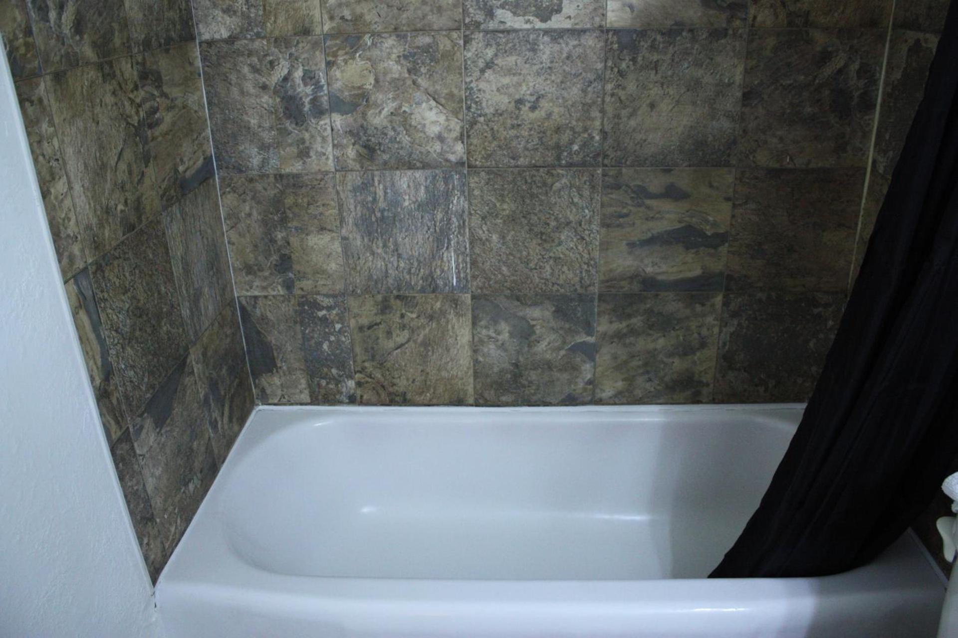 Nampa Downtown Inn photo 11