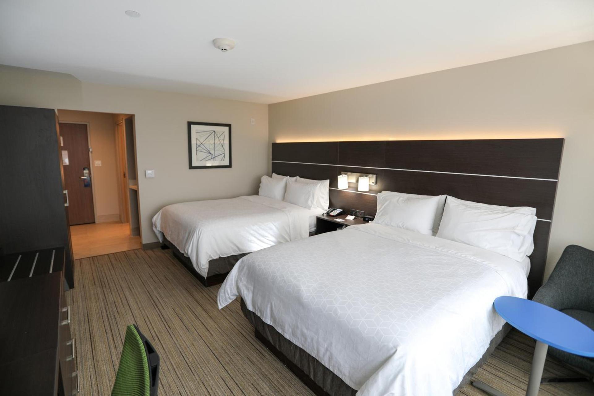 Holiday Inn Express & Suites - Forney by IHG photo 25