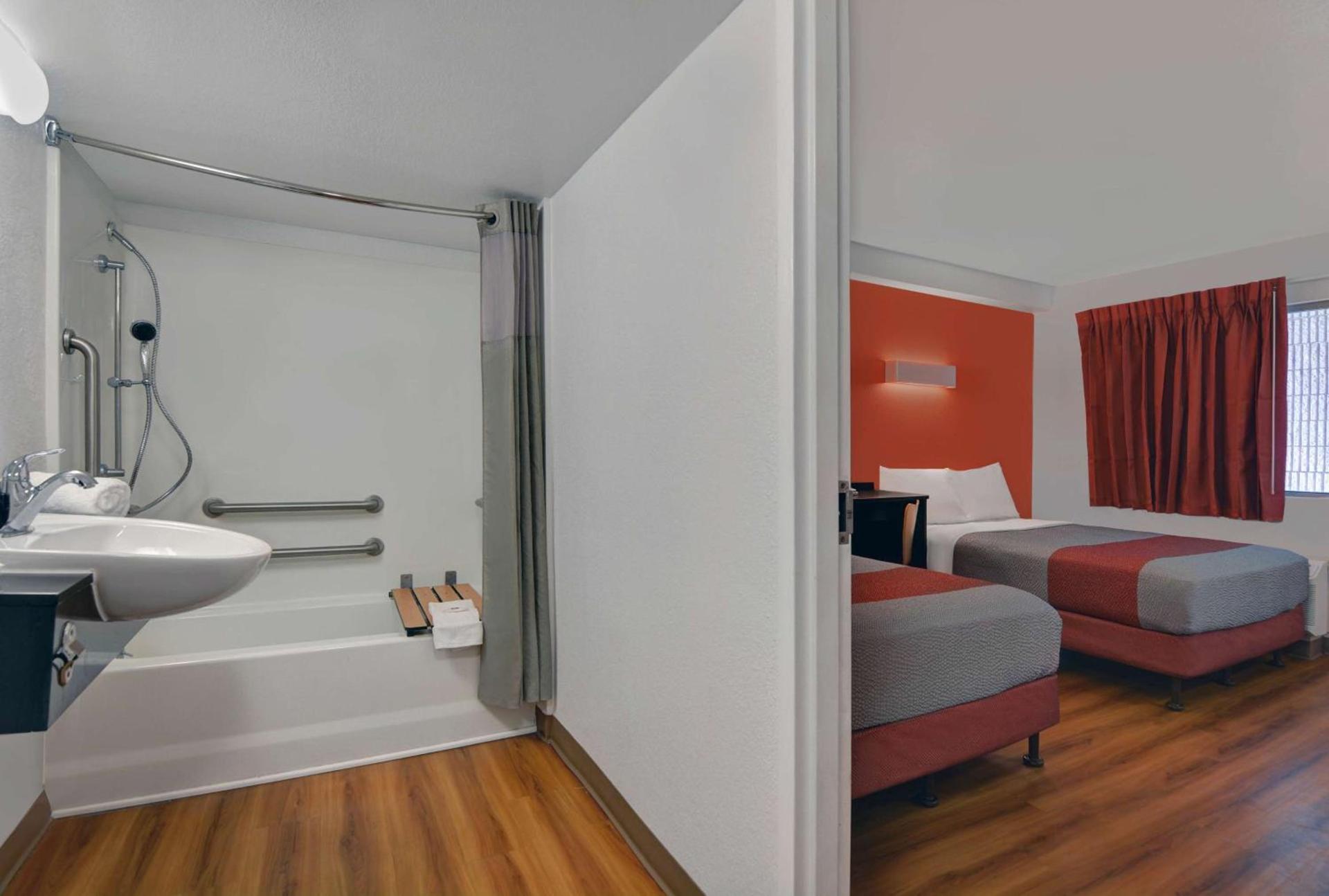 Motel 6-Cutler Bay, FL photo 14