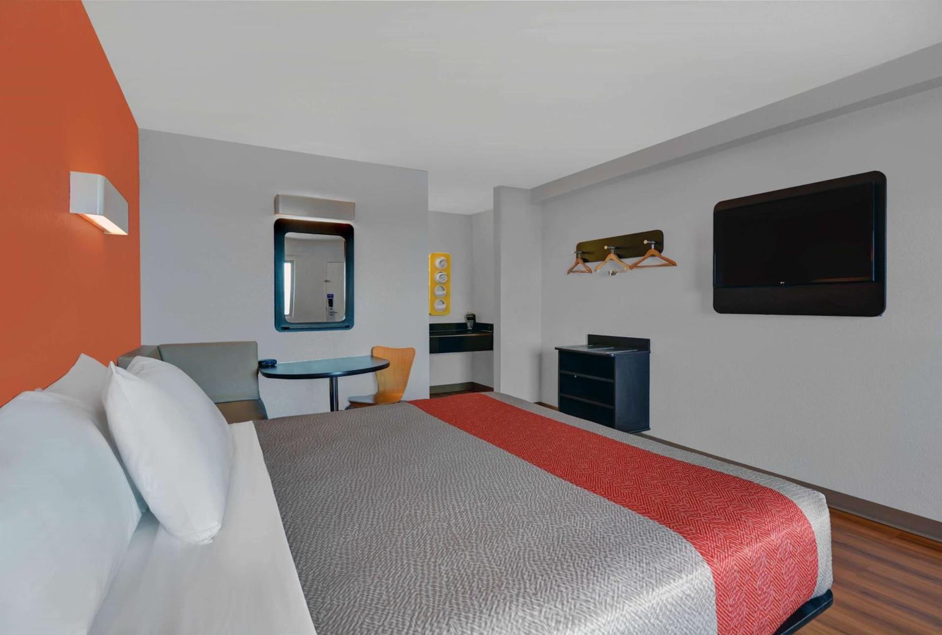Motel 6-Cutler Bay, FL photo 11
