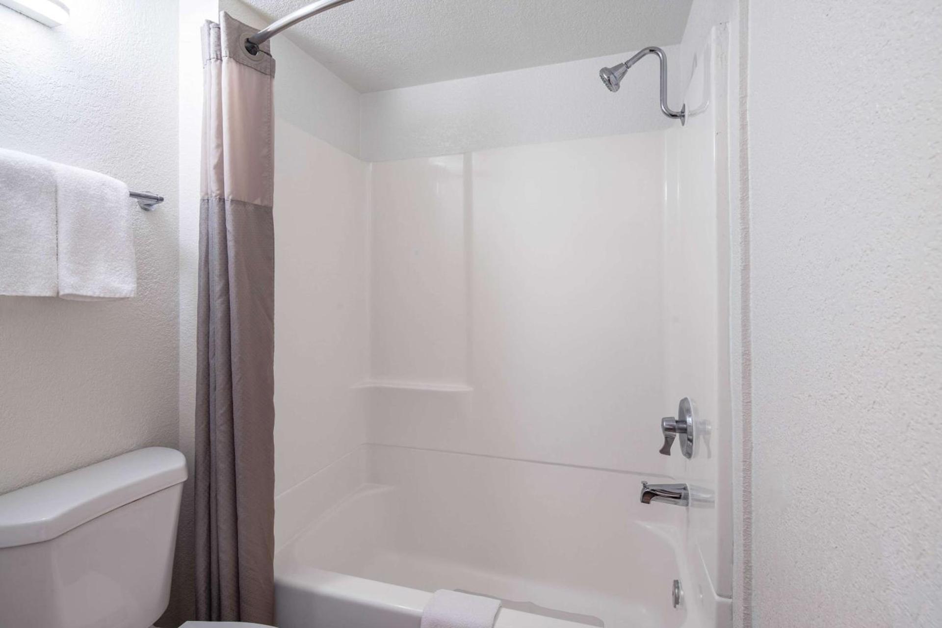 Motel 6-Thousand Oaks, CA photo 18