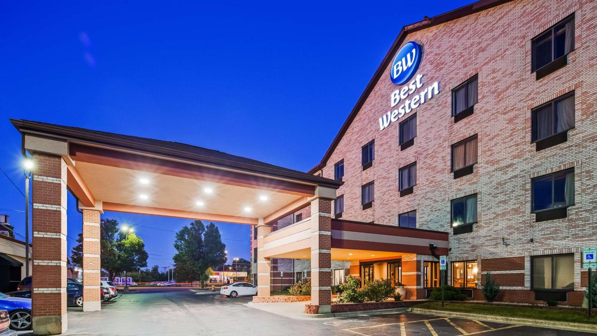Best Western Inn & Suites - Midway Airport — hotel in Burbank