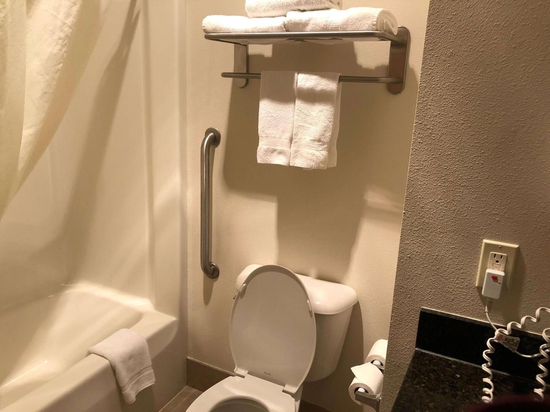 Best Western Plover-Stevens Point Hotel & Conference Center photo 23