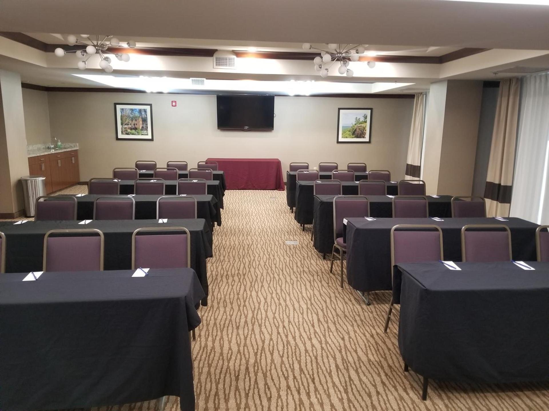 Comfort Suites Little Rock West photo 48