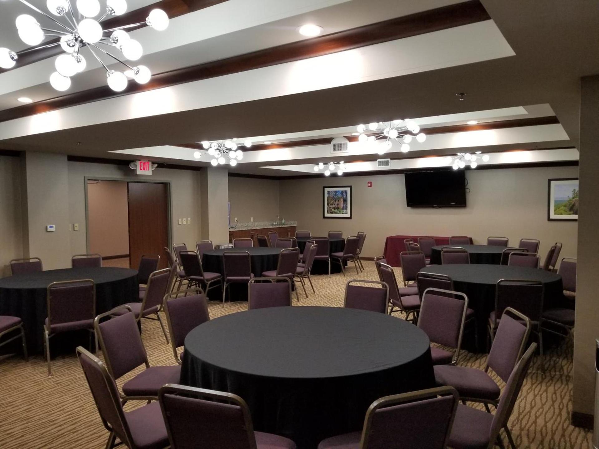 Comfort Suites Little Rock West photo 53