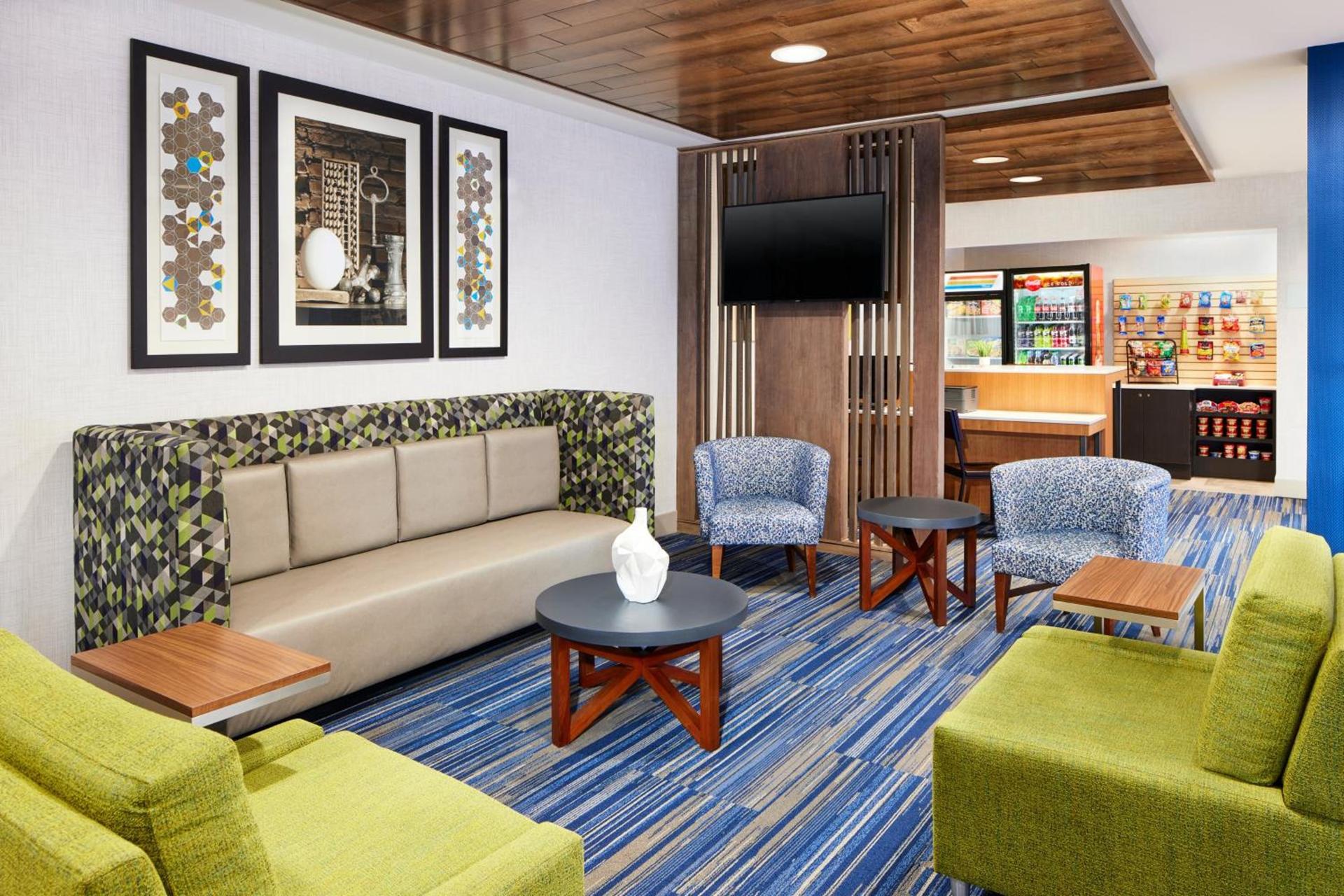 Holiday Inn Express Hotel & Suites Salem by IHG photo 17