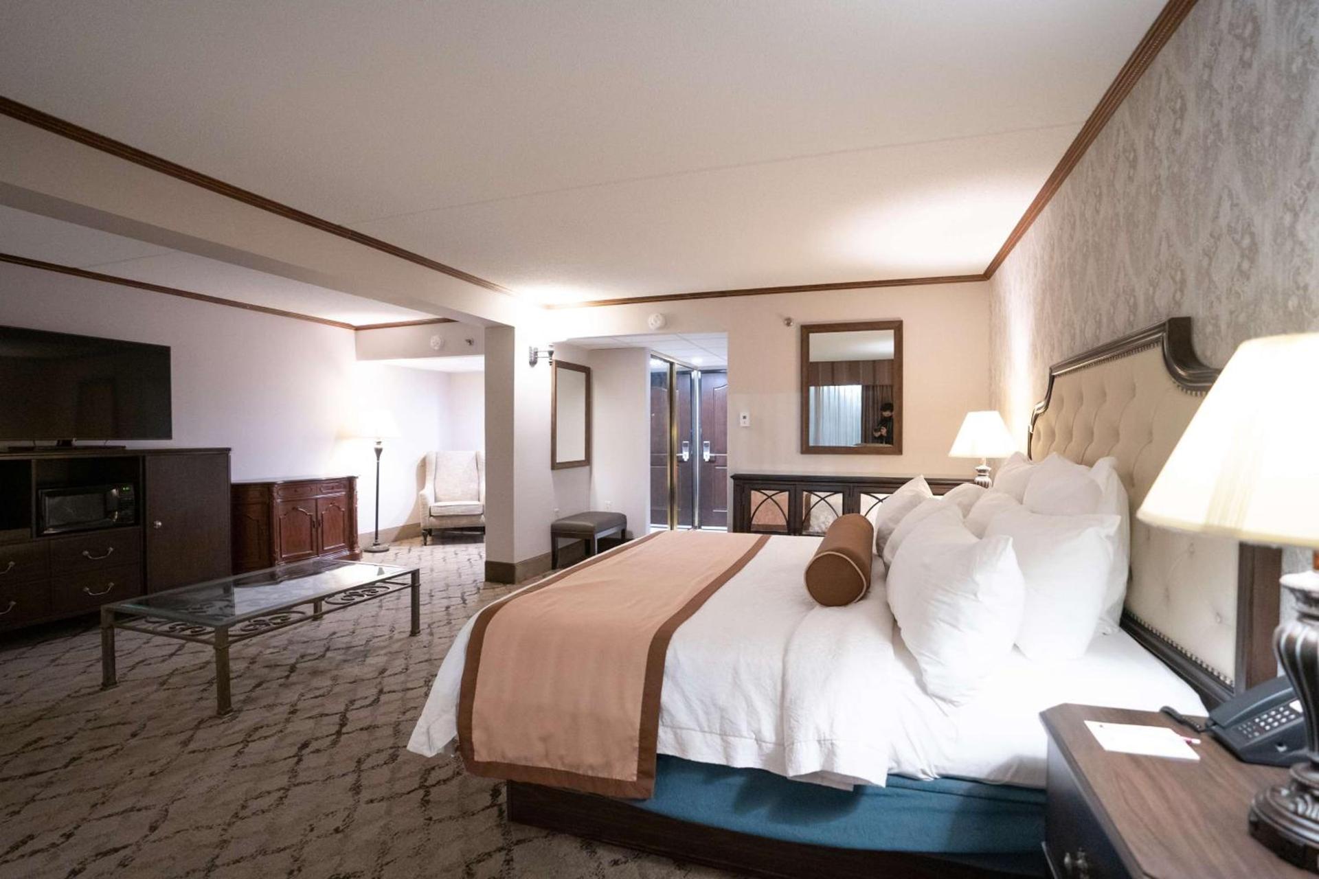 Best Western Plus Fairfield Executive Inn photo 11