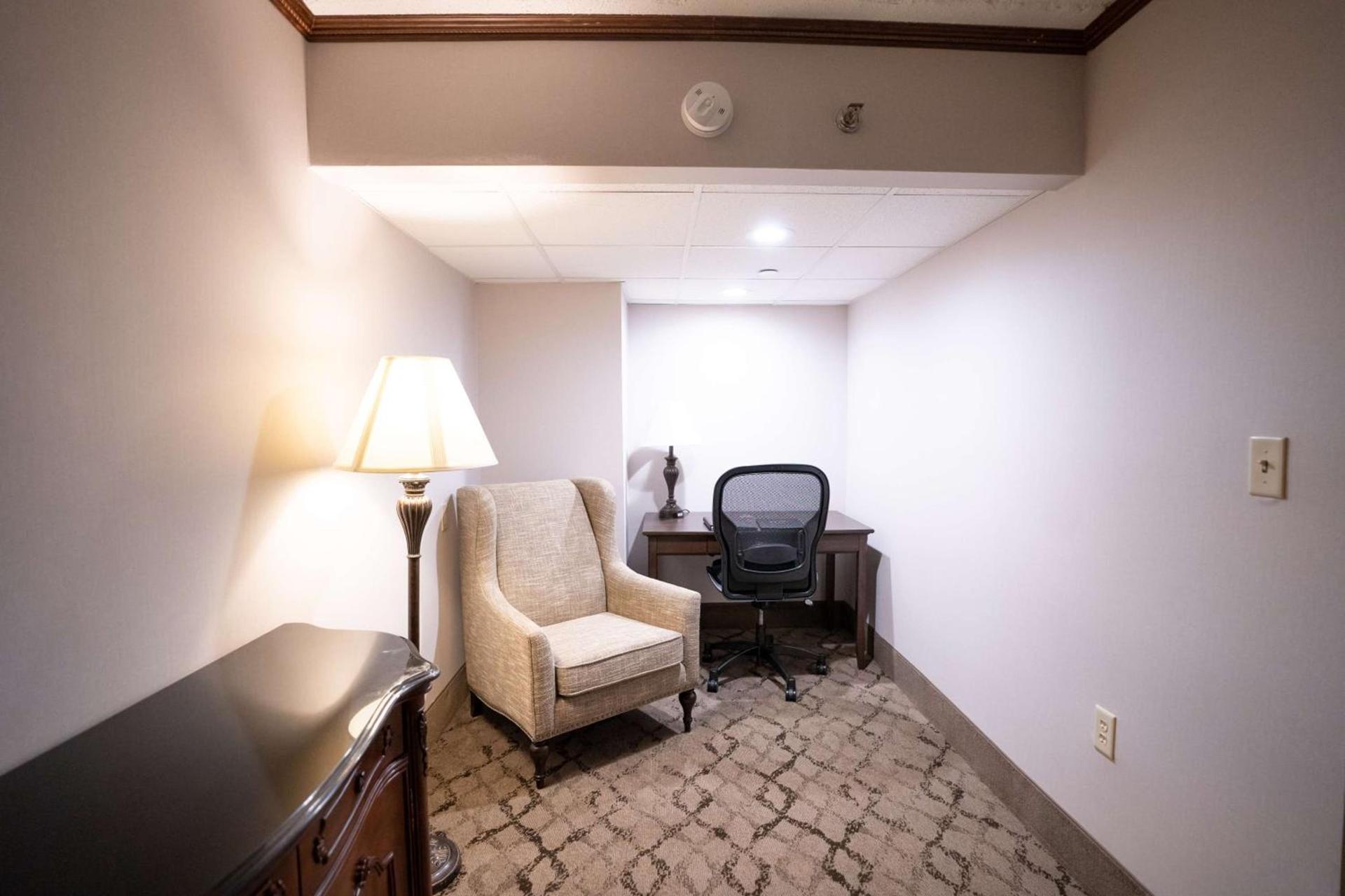 Best Western Plus Fairfield Executive Inn photo 12