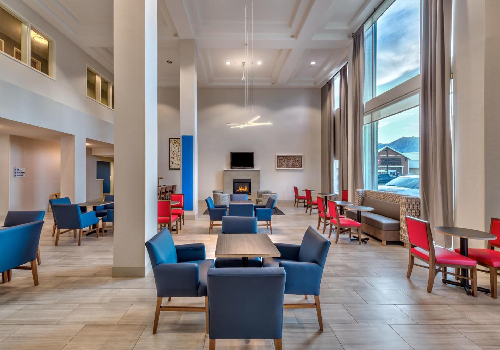 Holiday Inn Express Hotel & Suites Minden by IHG photo 8