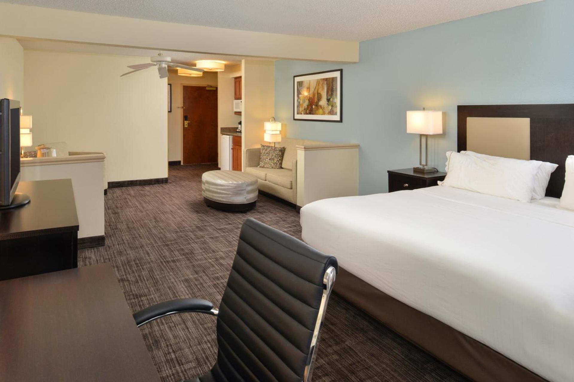 Holiday Inn Express Hotel & Suites-Saint Joseph by IHG photo 22