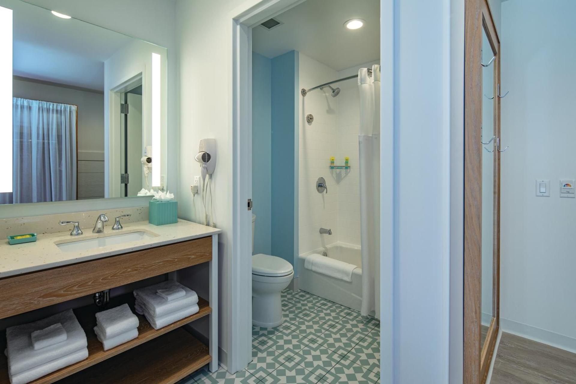Universal’s Endless Summer Resort – Dockside Inn and Suites photo 18